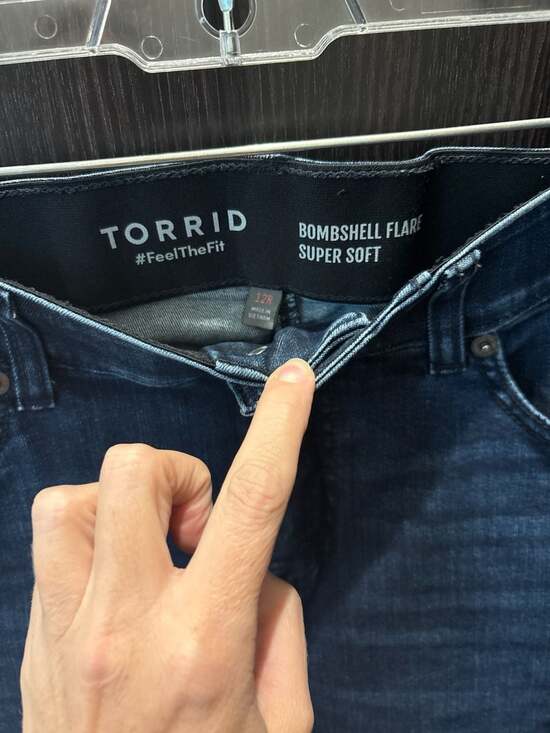 Torrid Bombshell Flare Super Soft Dark Wash Jeans Size 12R - Picture 2 of 3